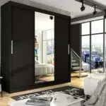 خزانة ملابس لوكاس