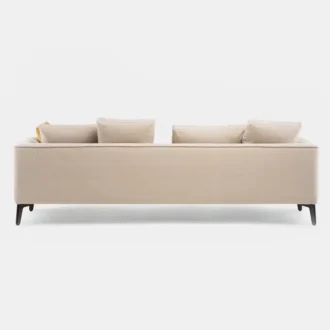 كنبة ماكوين، لمسة من الفخامة والراحة في كل زاوية.